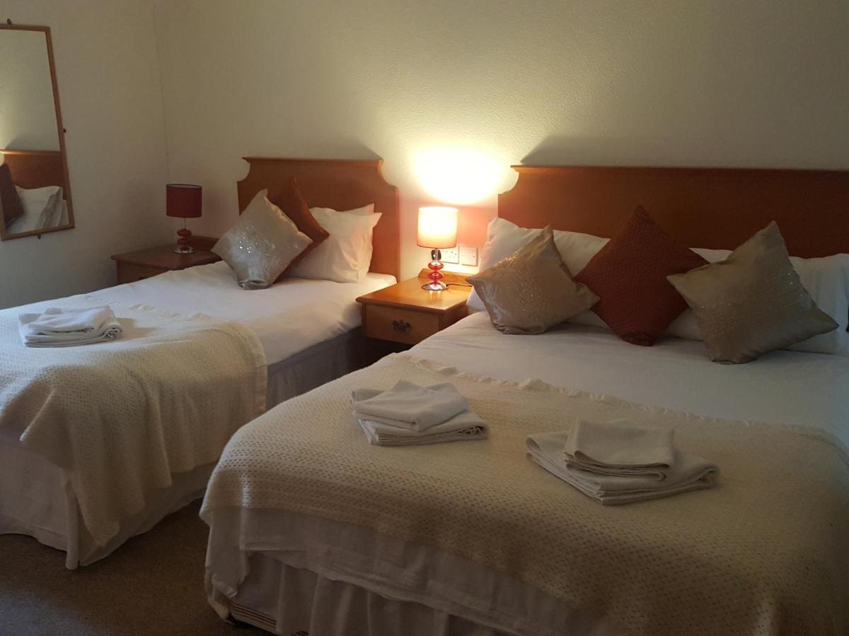 The Spread Eagle Hotel Jedburgh Bagian luar foto