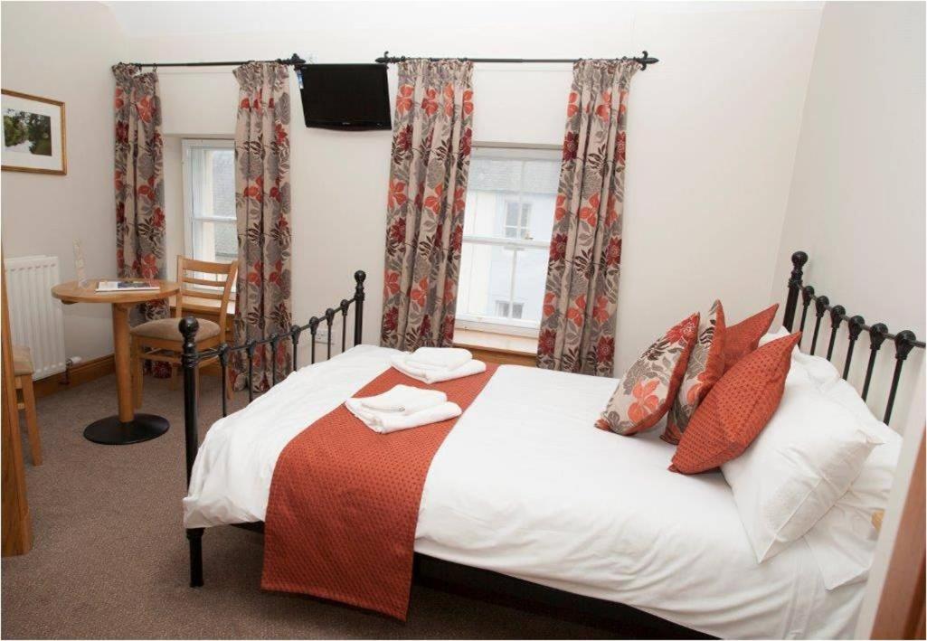 The Spread Eagle Hotel Jedburgh Bagian luar foto