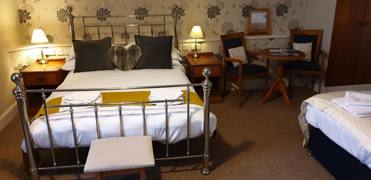 The Spread Eagle Hotel Jedburgh Bagian luar foto