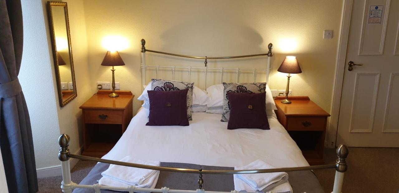 The Spread Eagle Hotel Jedburgh Bagian luar foto